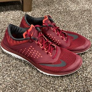 Nike running shoes mens 10.5